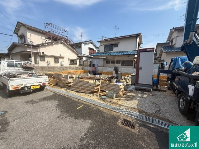 羽曳野市南恵我之荘　第2期　新築一戸建ての外観|周辺は落ち着いた街並みの住宅地！子育てがしやすい住環境です！まだ未完成ですが、現地でしかわからない事もございます。是非一度ご覧ください。