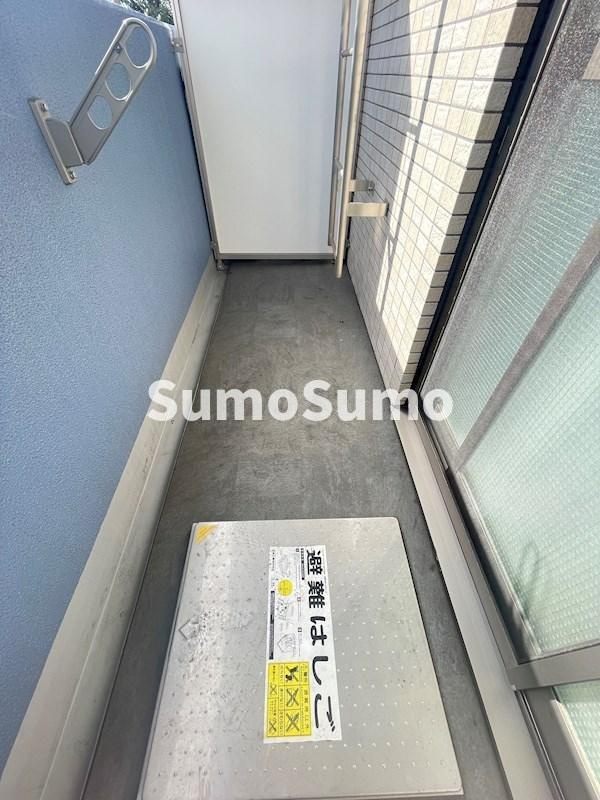 エヌエムスワサントアンのバルコニー|暖かな日差しのふりそそぐバルコニー