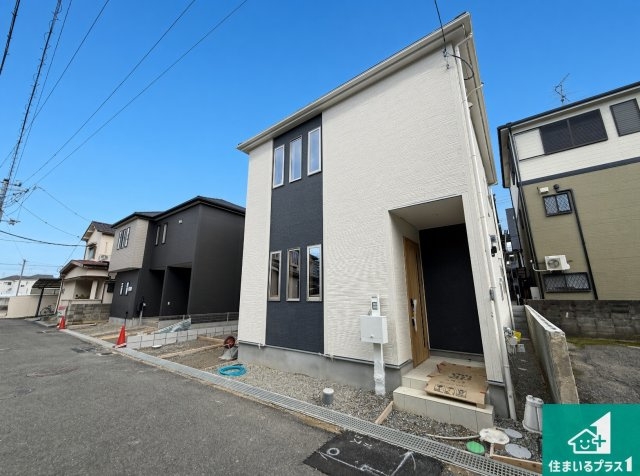 羽曳野市南恵我之荘　第2期　新築一戸建ての外観|周辺は落ち着いた街並みの住宅地！子育てがしやすい住環境です！まだ未完成ですが、現地でしかわからない事もございます。是非一度ご覧ください。