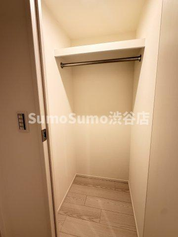 Brillia　ist　池尻大橋の収納|こまごまとしたものを収納できそうですね