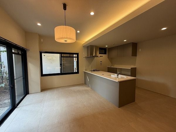 カーサコモド芦屋の居間・リビング
