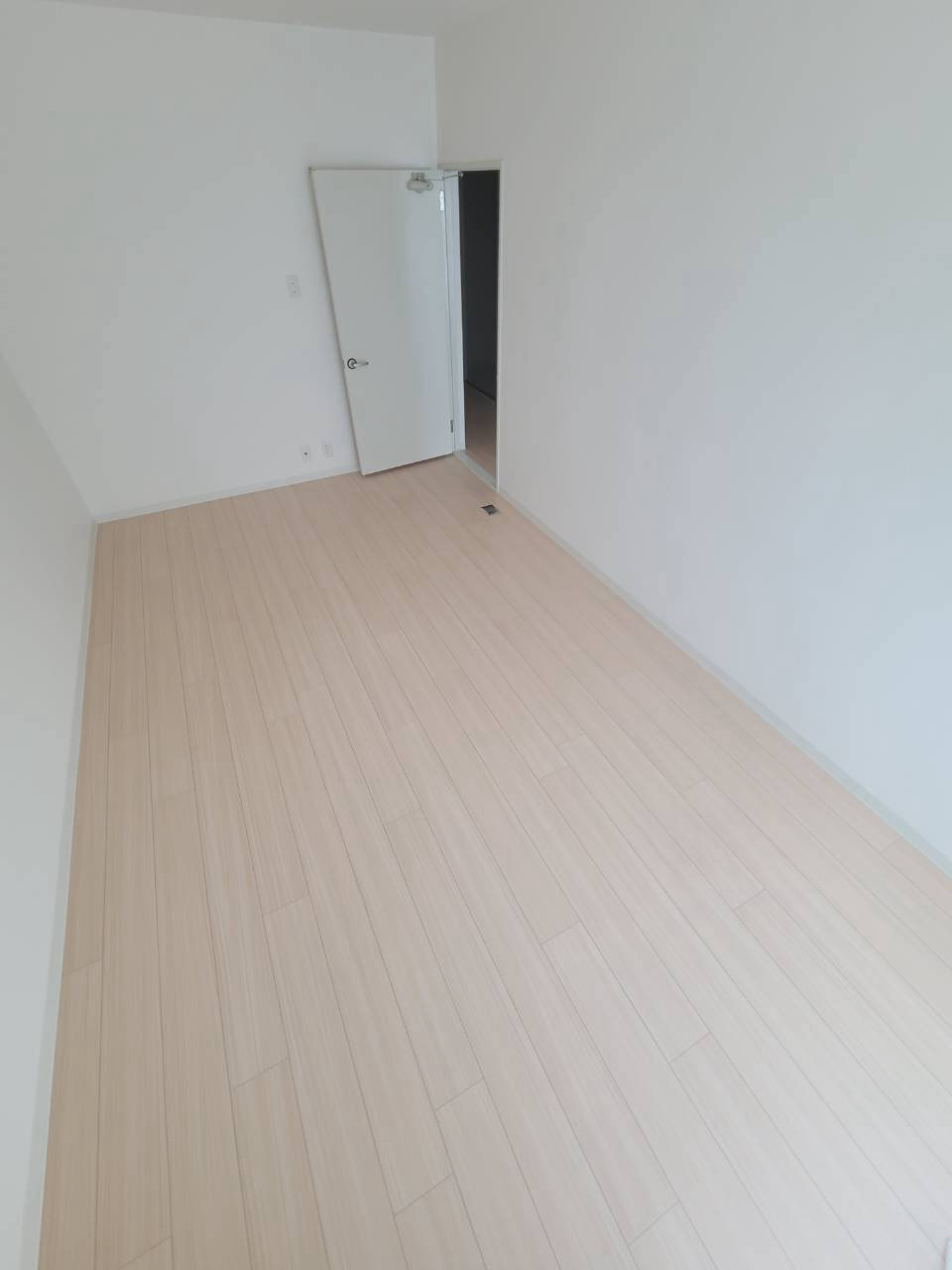UR武庫川　11号棟の寝室