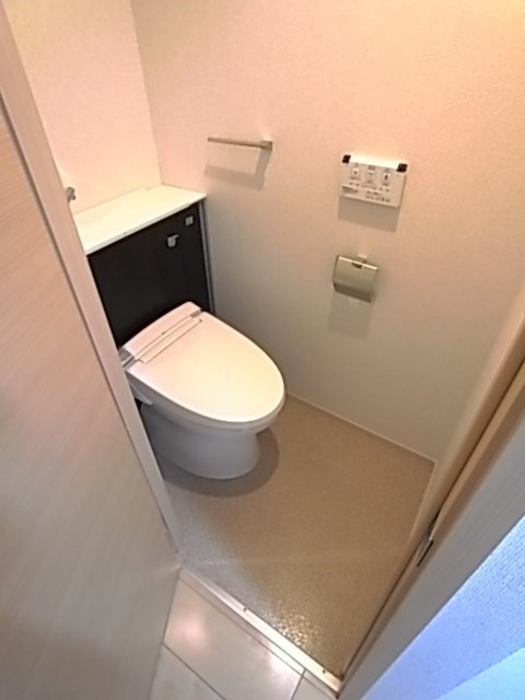カレントのトイレ