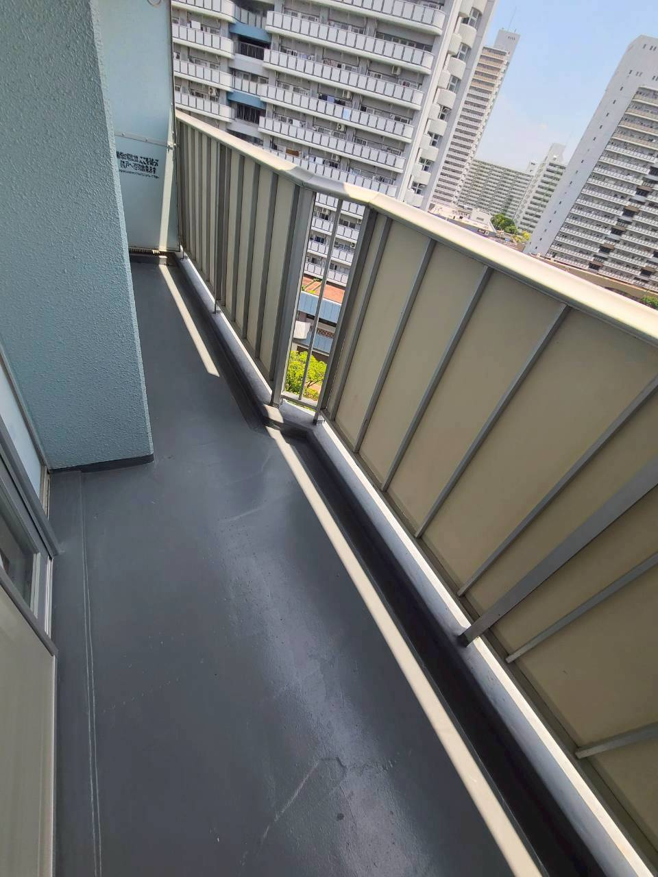 UR武庫川 21号棟のバルコニー