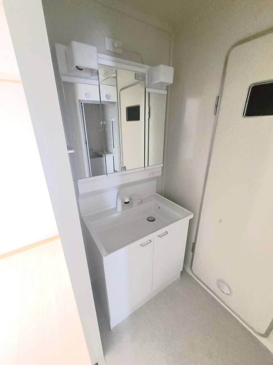 UR武庫川 21号棟の洗面所