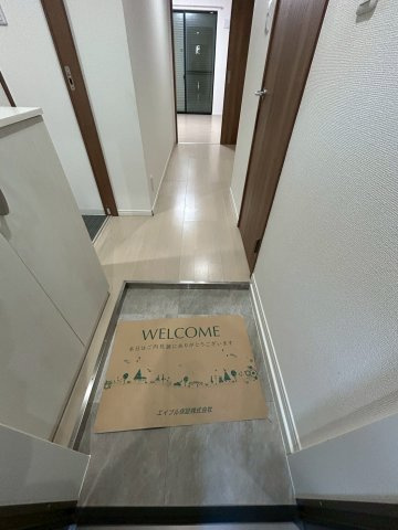 ドエル小松SOUTHの玄関