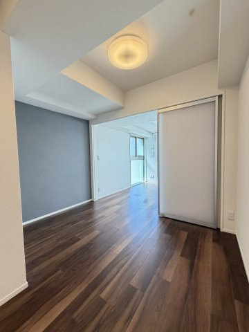 TLRレジデンス本町WESTの居間・リビング