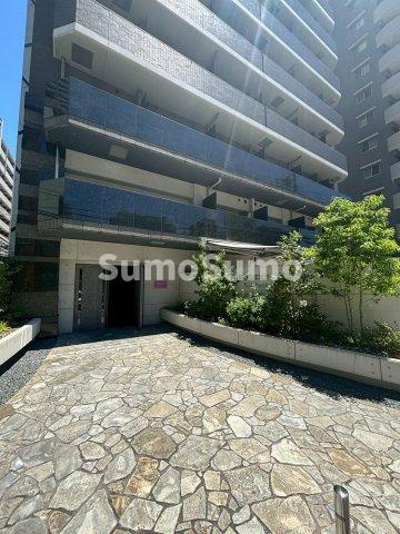 S-RESIDENCE北浜のエントランス