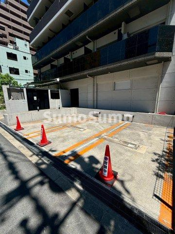 S-RESIDENCE北浜の駐車場