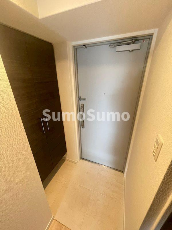 S-RESIDENCE北浜の玄関