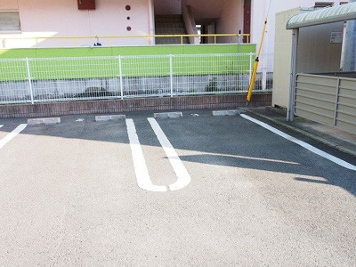 【駐車場】 | グラースアンジュＤ | 駐車場があります