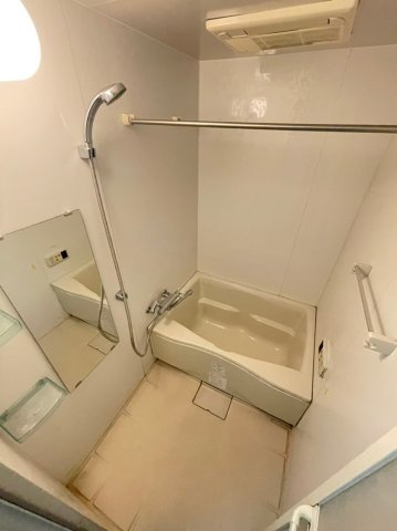 BRAVI上本町の浴室