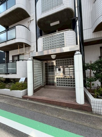 サンパレス21御影Ⅱのエントランス