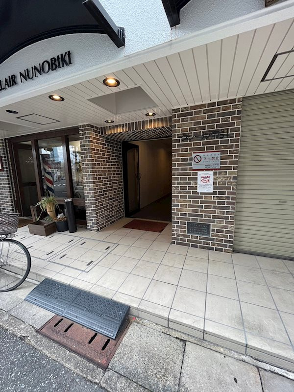 クレール布引のエントランス