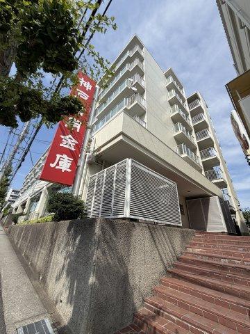 ニューライフ白川台の外観