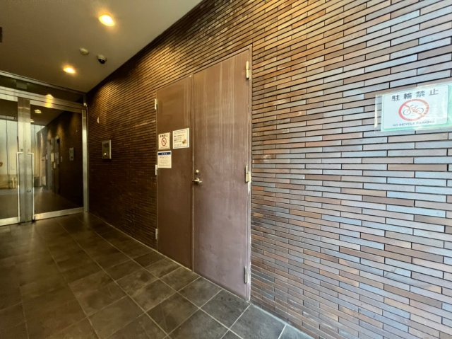 アーバンスタイル心斎橋のエントランス