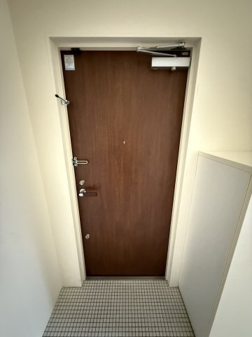 アーバンスタイル心斎橋の玄関|きれいなお風呂です