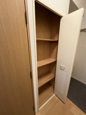 キャナルタウンウェスト13号棟の収納