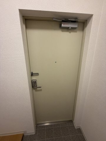 キャナルタウンウェスト4号棟の玄関