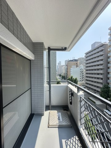 サクシード南森町のバルコニー