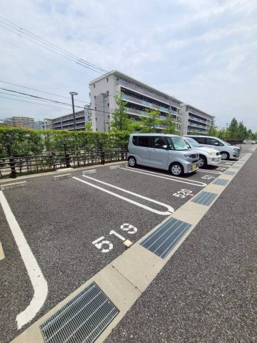 UR浜甲子園なぎさ街　34号棟の駐車場