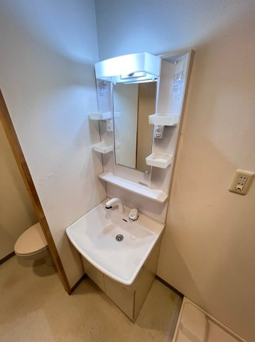 FUKUE BLDの洗面所