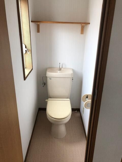 青梅市東青梅３丁目のアパートのトイレ