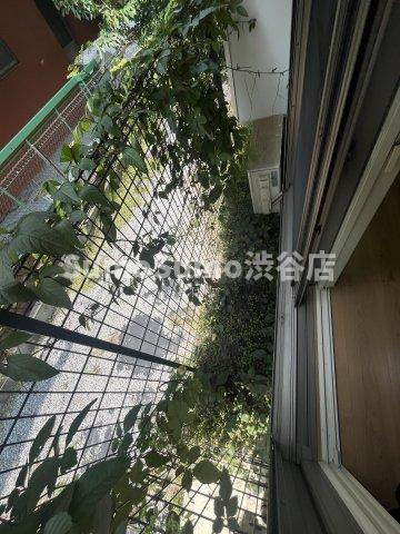 ParkHills三軒茶屋のバルコニー|開放的で明るい空間を演出してくれるバルコニーです