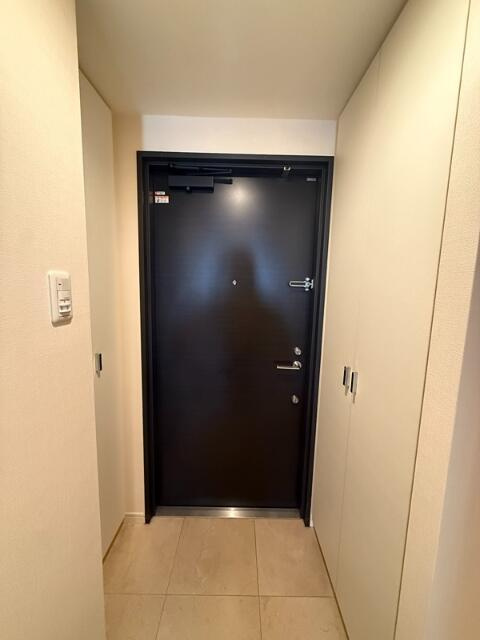エスティメゾン代沢の玄関