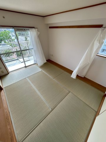 ＵＲＫＯＢＥ・岡本4号棟の和室