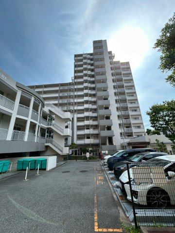 ＵＲＫＯＢＥ・岡本4号棟の外観