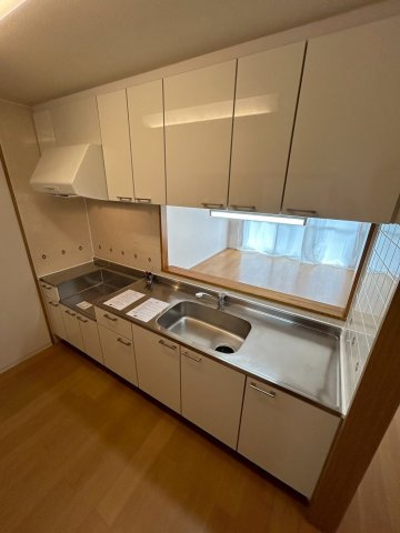 ＵＲＫＯＢＥ・岡本4号棟のキッチン