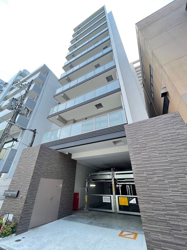 MODERN ASPIRATION平尾駅前の外観