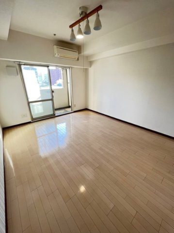 ダイドーメゾン神戸元町の寝室
