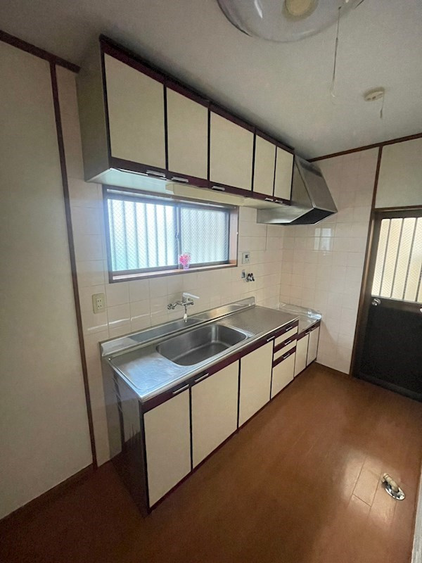 久保町3丁目戸建のキッチン