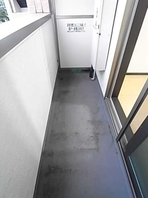 フジパレス立花ノースのバルコニー|外からの目が気にならないバルコニーで洗濯物が干せます