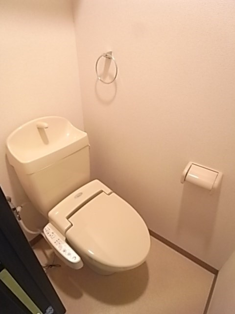 フジパレス立花ノースのトイレ|コンパクトで使いやすいトイレです