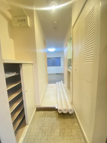 ロイヤルメゾン塚口XⅢの玄関