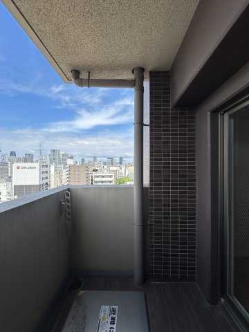 ブリリアント大阪西のバルコニー