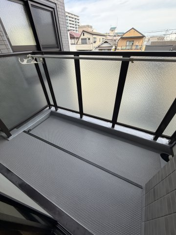 ローレル須磨月見山のバルコニー