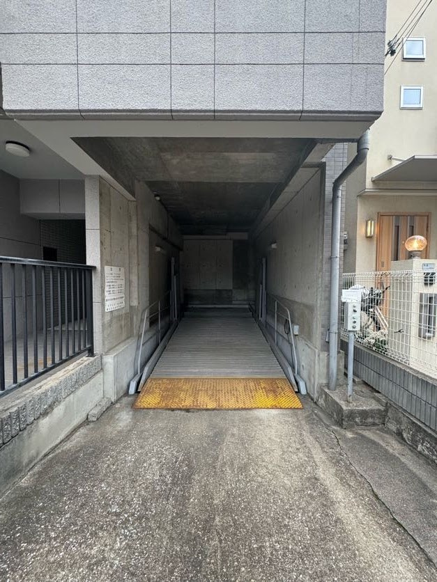 ローレル須磨月見山の外観