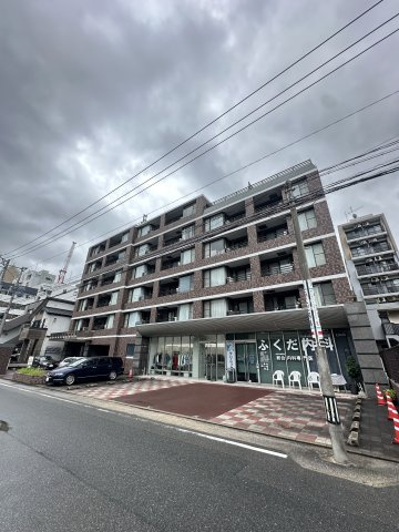 赤坂シャトー松風の外観