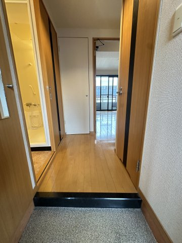 赤坂シャトー松風の玄関