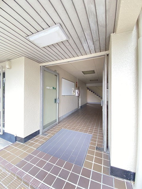 市隆ハイツ塚口のロビー