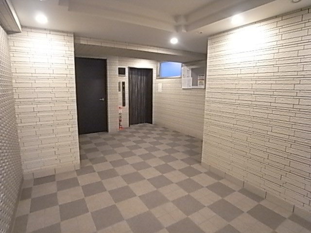バックス神戸WESTのロビー