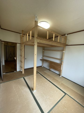 御崎北ビルの寝室