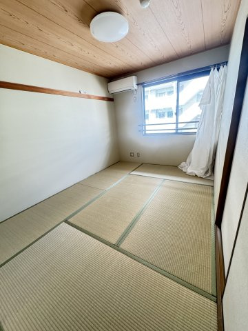 ハイツ平成の和室