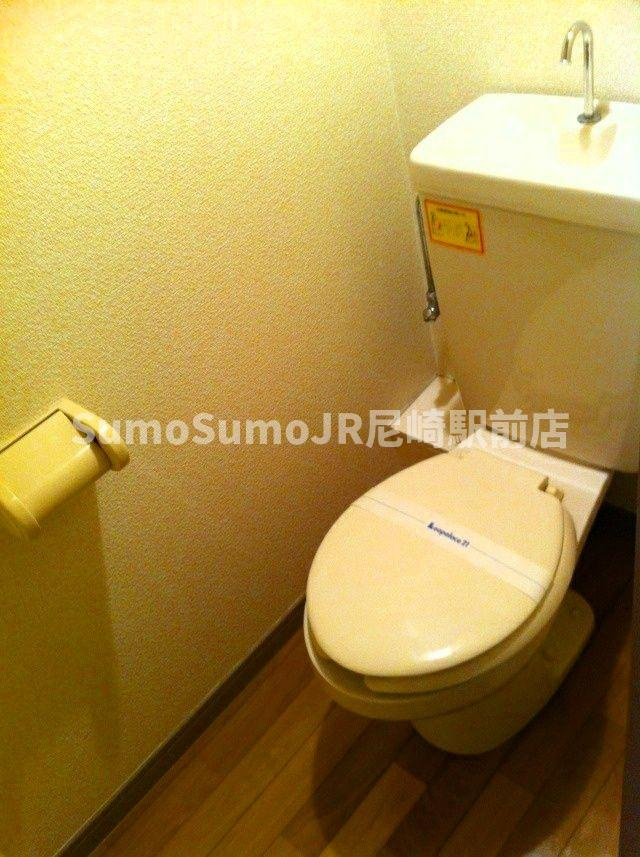 レオパレスツインズ加島弐番館のトイレ|トイレもきれいです