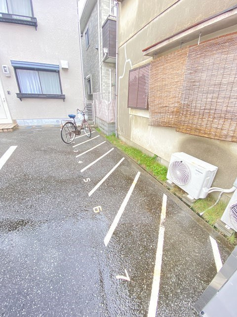 七松ハイツの外観|落ち着いた雰囲気の外観です