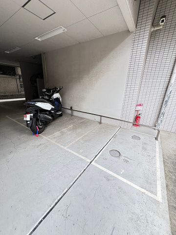 プロシード大阪西バロンドールの駐車場